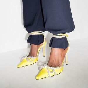 Mach & Mach bow crystal pumps heels yellow size 38
